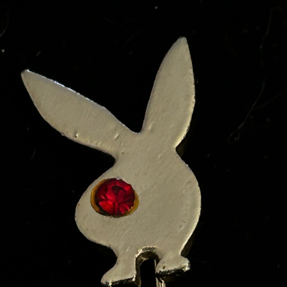 🔥SALE PLAYBOY 18K gold plated and Red eye Bunny Pin. Vintage Classic